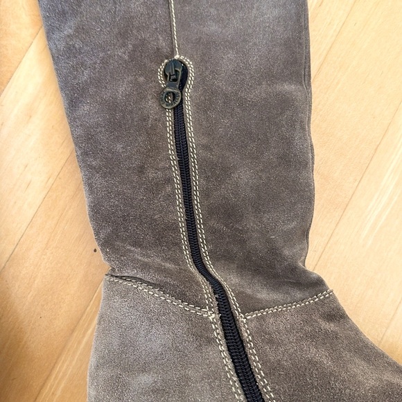 Pedro mialles Suede over the knee boots. - Picture 3 of 10